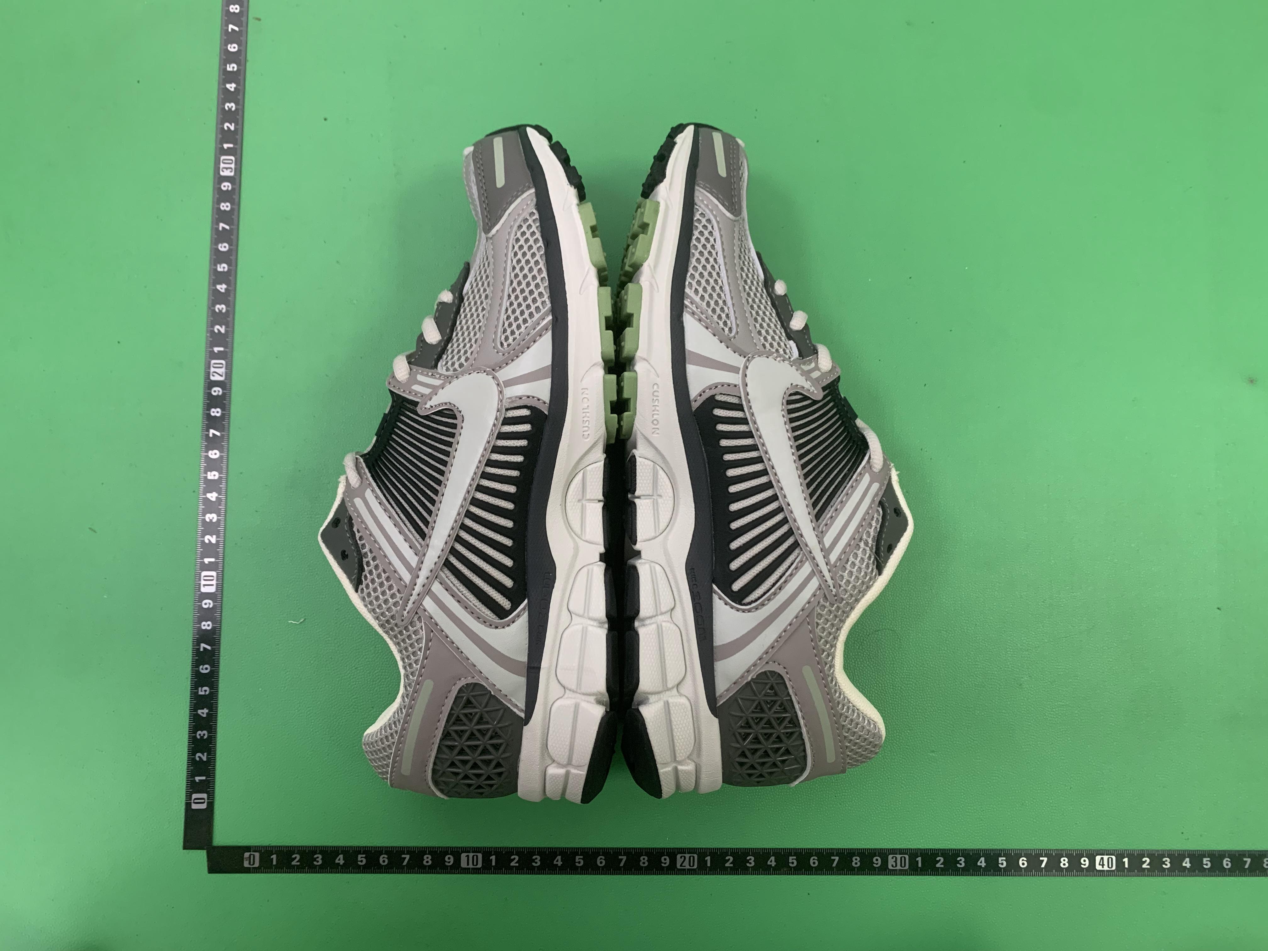 BF batch AlR ZooM Vomero 5 -4