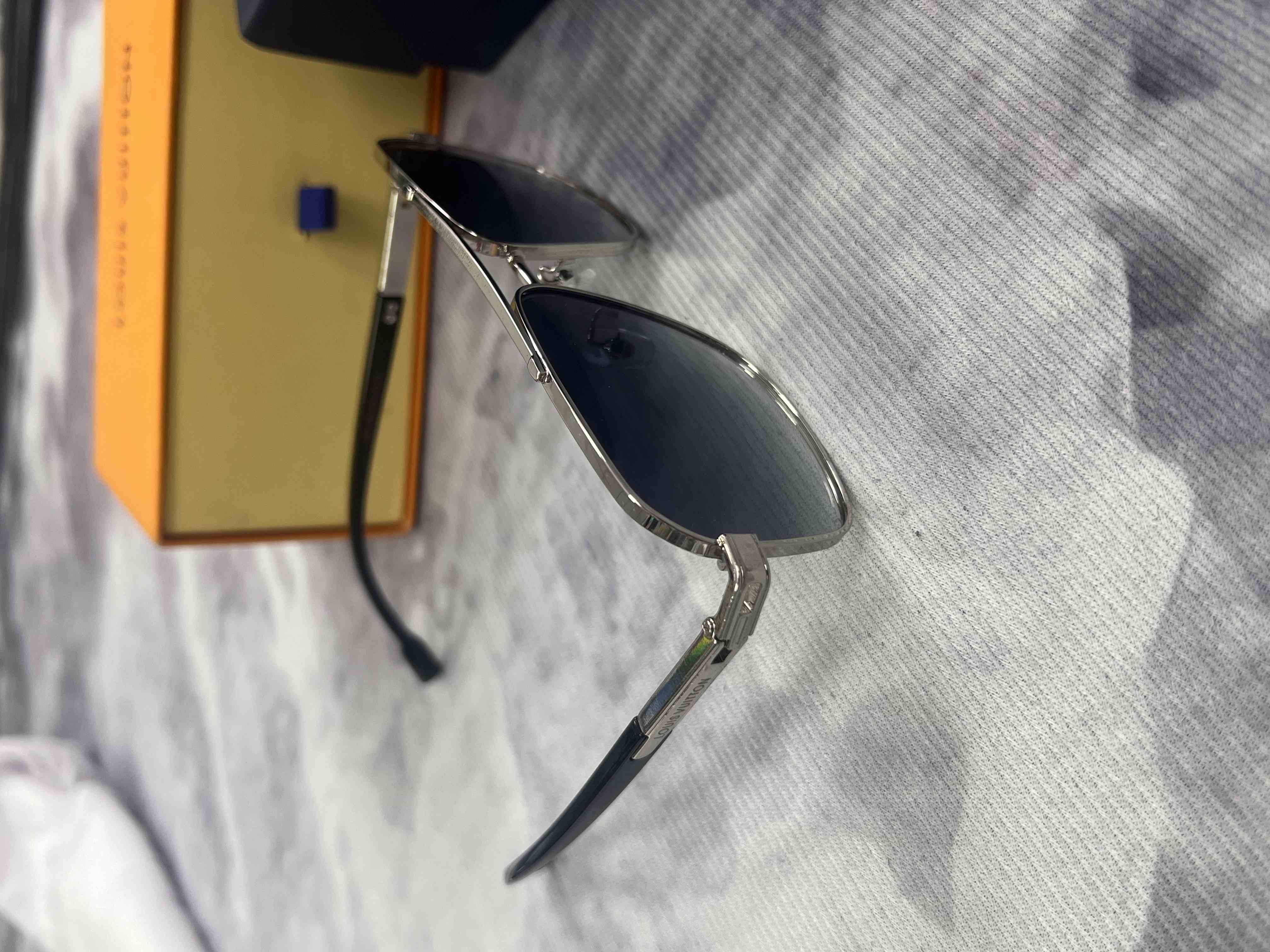 3 (2)_compressed.jpg